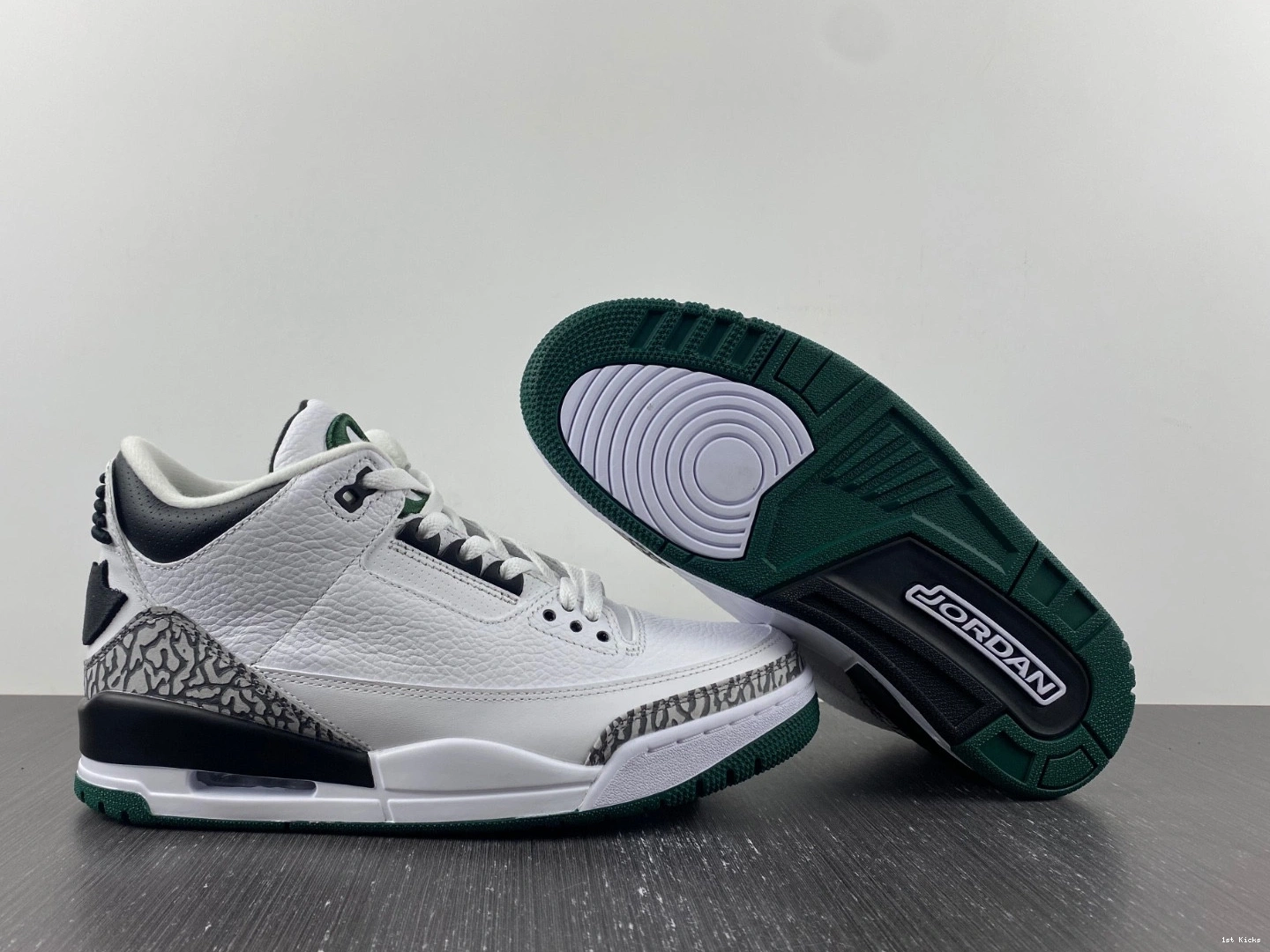 594282233 Retro  3 Ducks White Crew Oregon Jordan Pit 0114